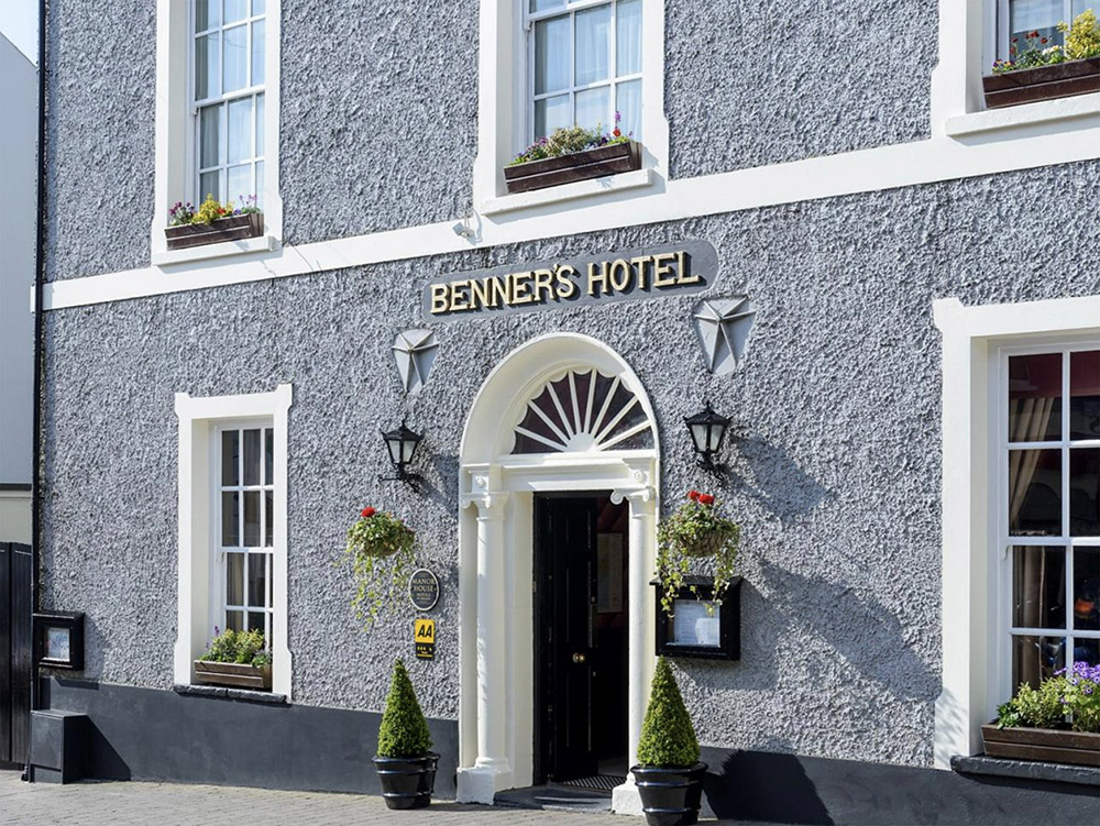 Dingle Benners Hotel Exterior