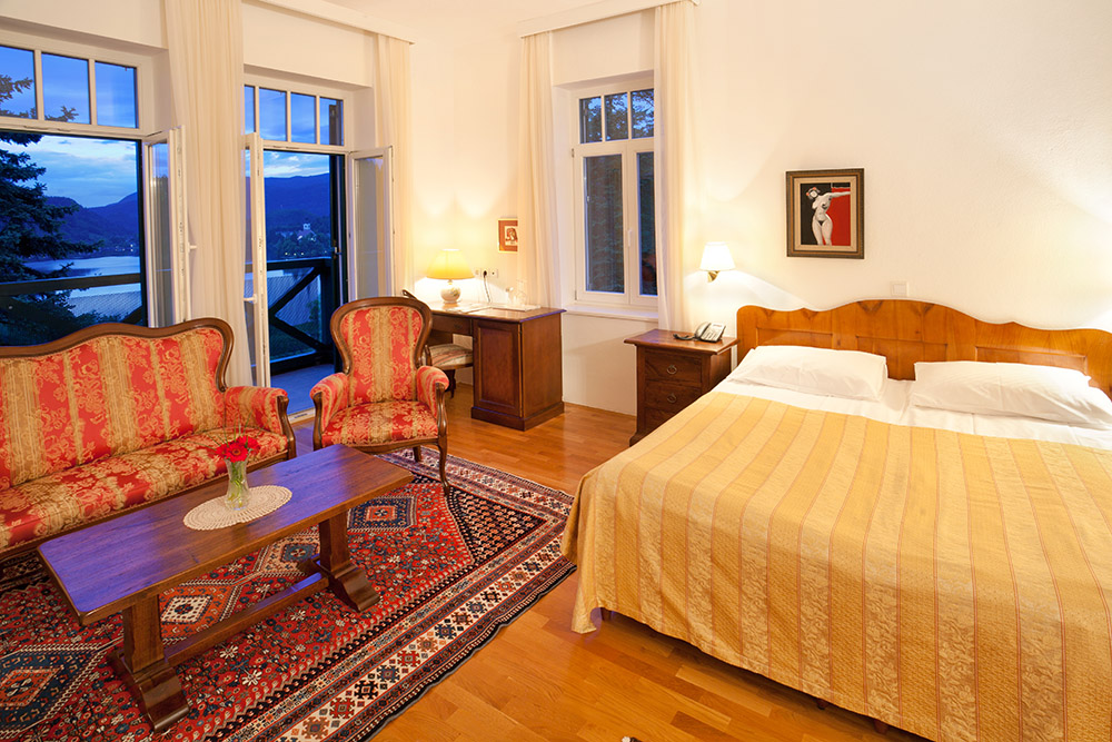 hotel triglav bled bedroom