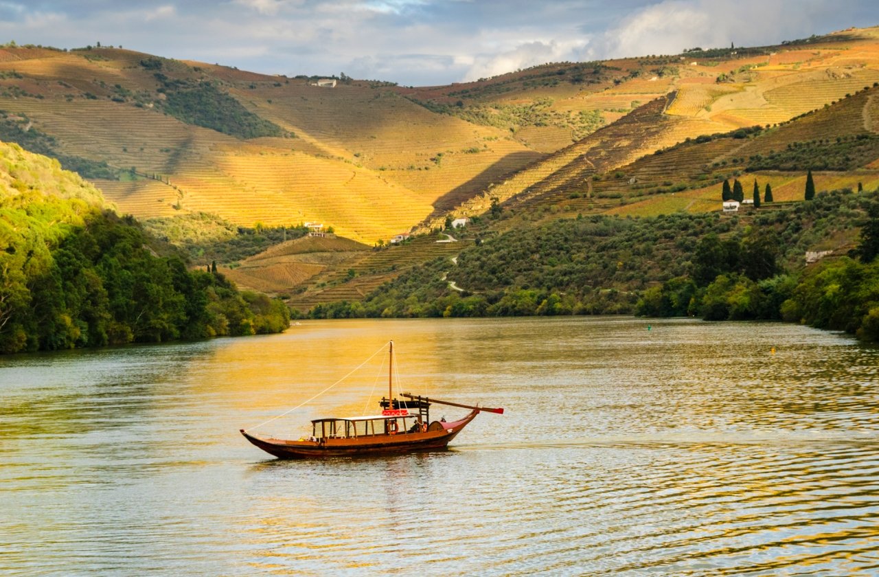 A boat on the lake