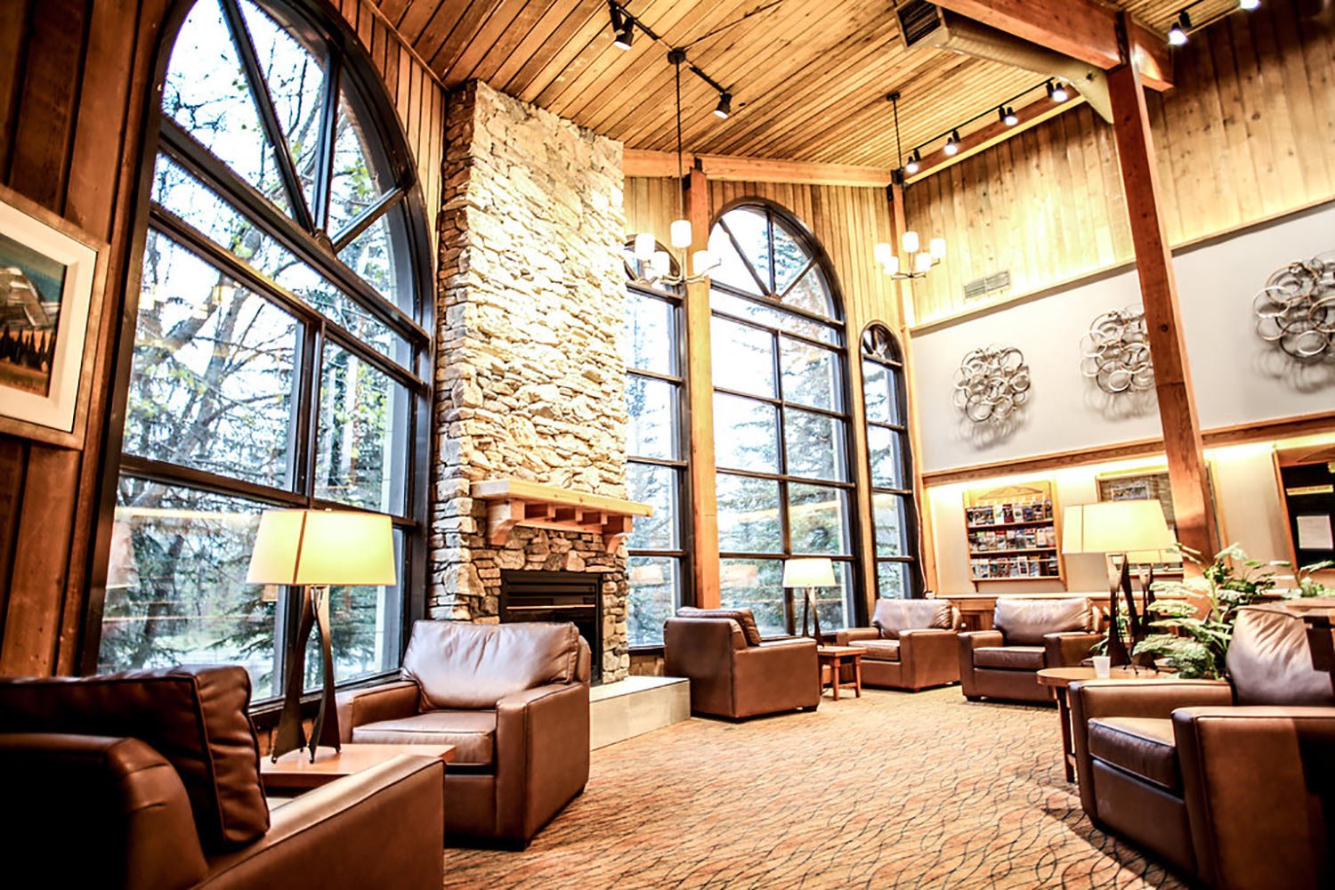 Lake Louise Inn 6