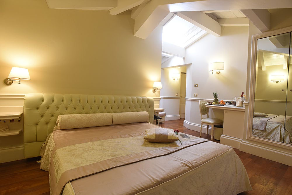 Suite Hotel Santa Chiara 1